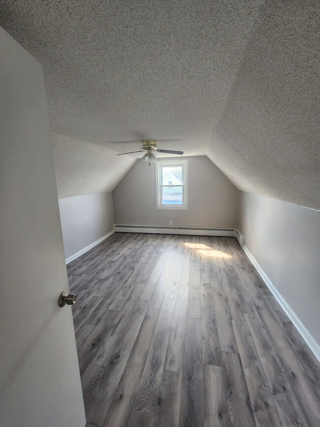 Building Photo - 4620 Military Rd