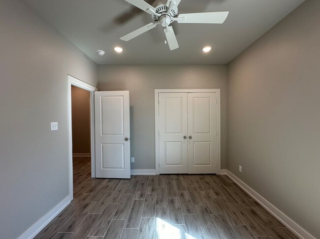 Building Photo - Coming Soon! 3 Bedroom 2 Bath Newly Constr...