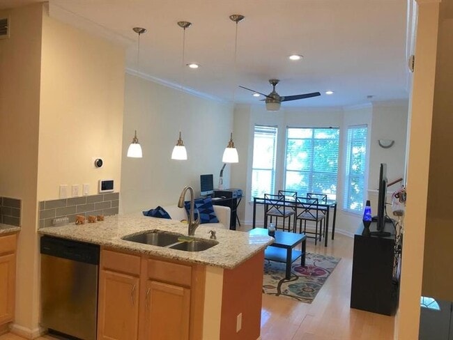 Building Photo - 375 North Highland Avenue Northeast