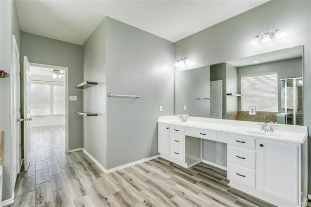 Building Photo - 8720 Stone Valley Dr