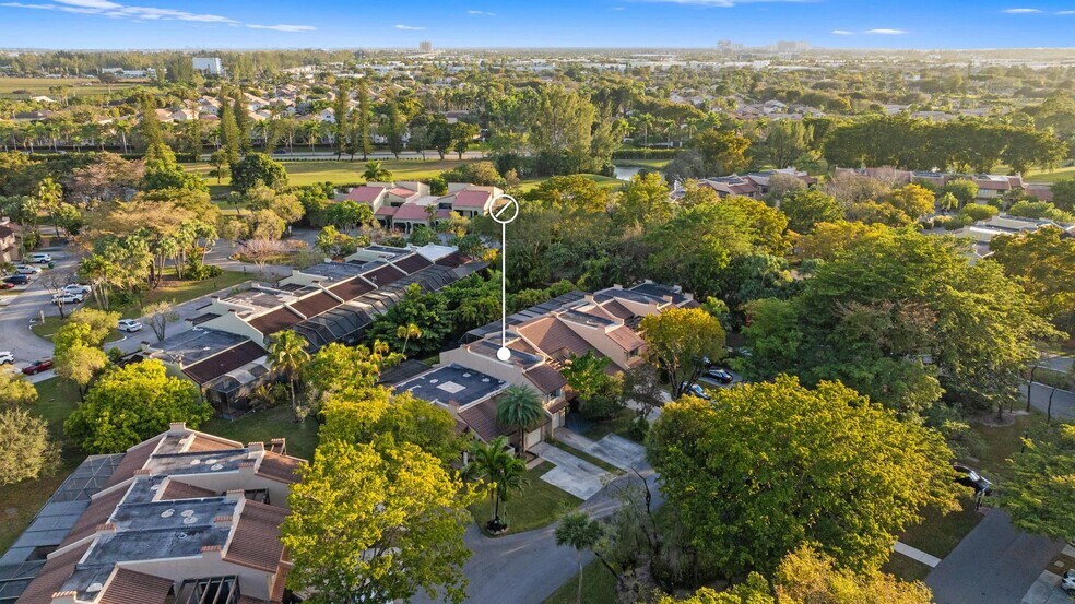 Building Photo - 9809 Costa del Sol Blvd