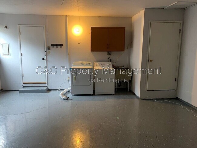 Building Photo - 21925 Vernetti Way