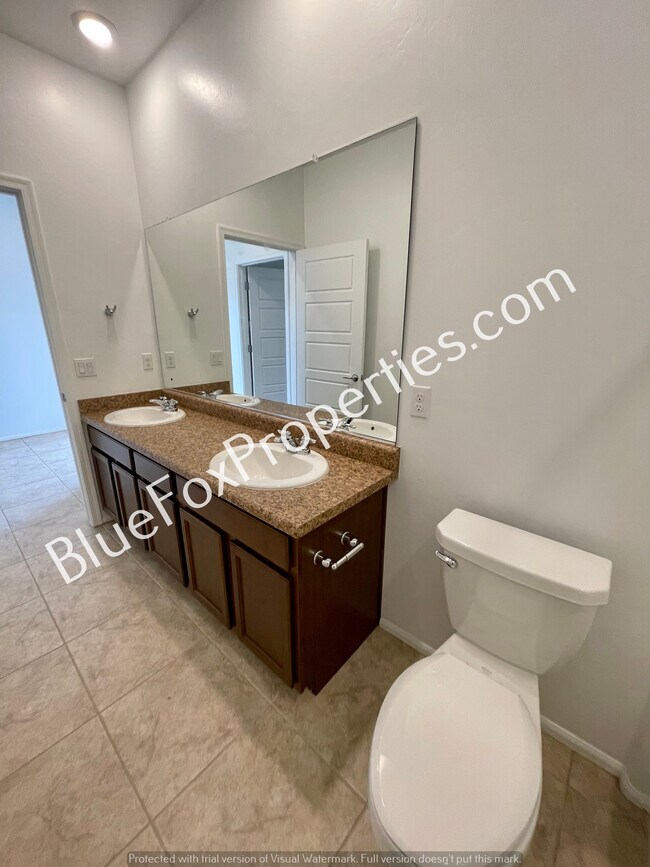 Building Photo - 6305 E Desert Peak Dr