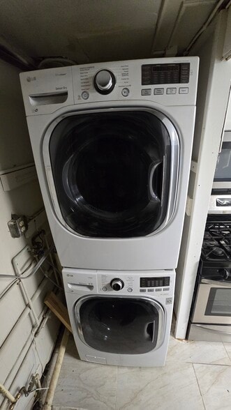 Building Photo - 437 Caledonia Ave