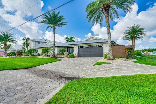 Building Photo - 11599 Island Ave