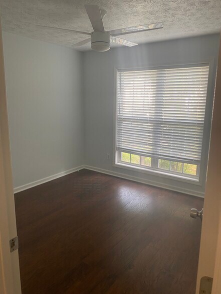Bedroom - 327 Lee Miller Dr