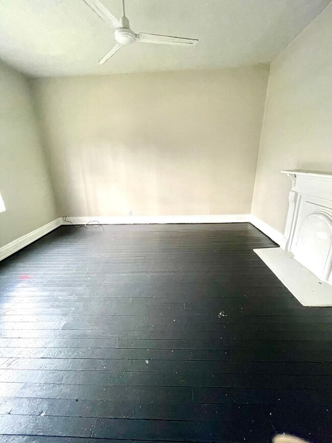 Building Photo - 1808 10th Ave N