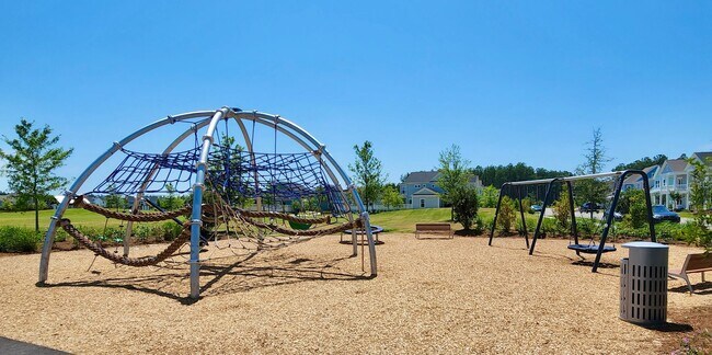 Building Photo - Like new in Midtown - 3 bedrooms plus additional flex spaces - Nexton