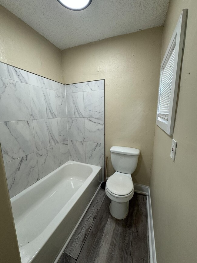 Building Photo - 2881 NW 11th Pl