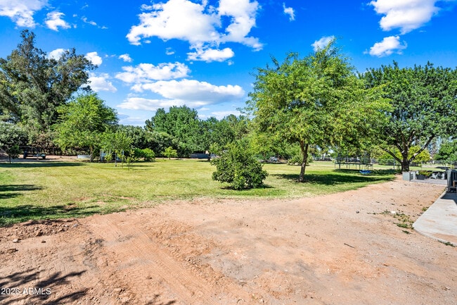 Building Photo - 6634 N 176th Ave