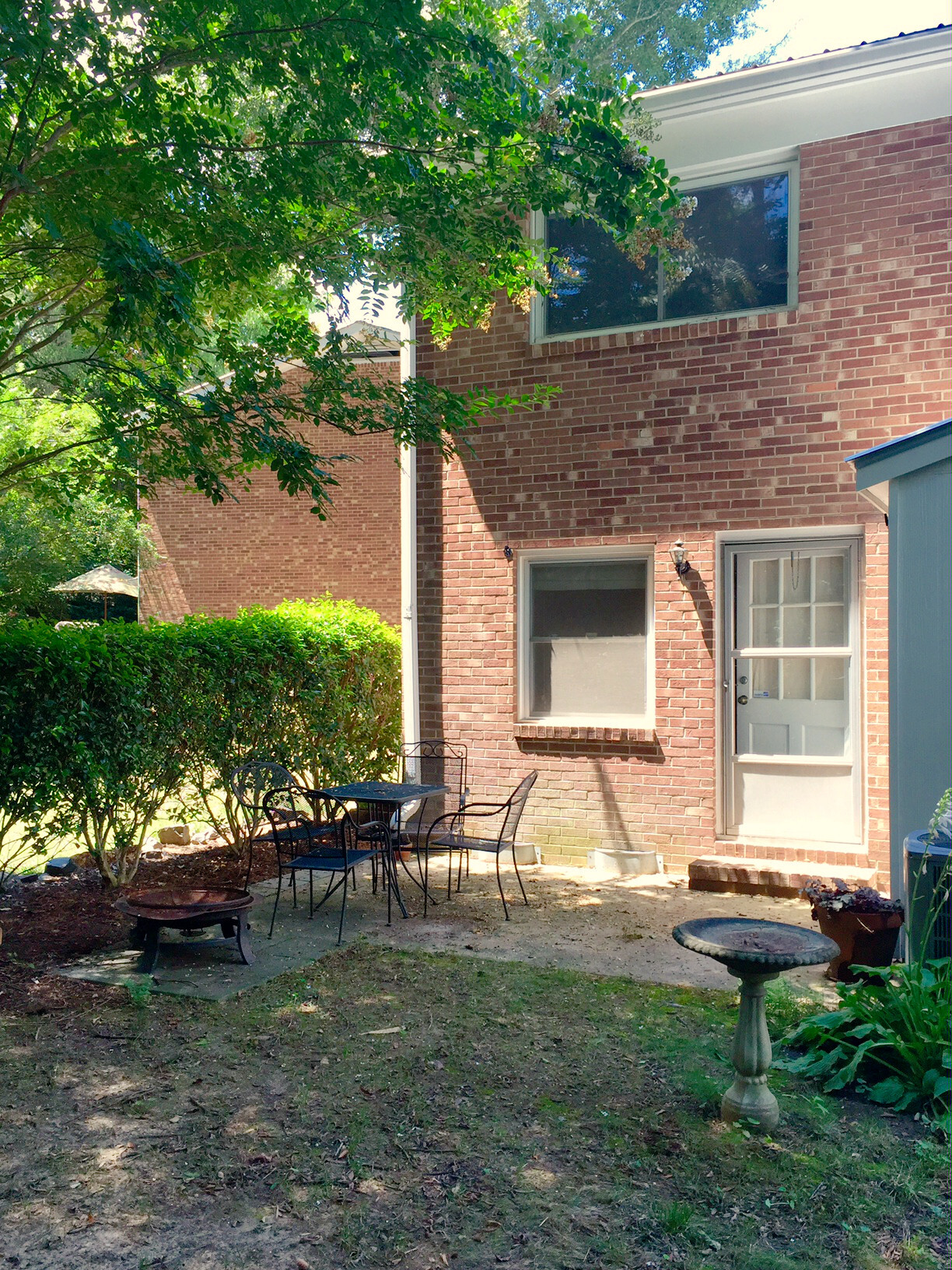 Private back patio - 506 N. Greensboro St
