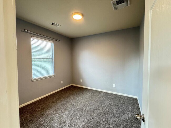 Building Photo - 11400 W Parmer Ln