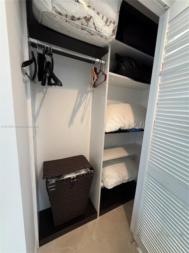 Building Photo - 4100 Salzedo St