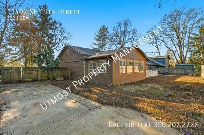 Building Photo - 11402 SE 19th St