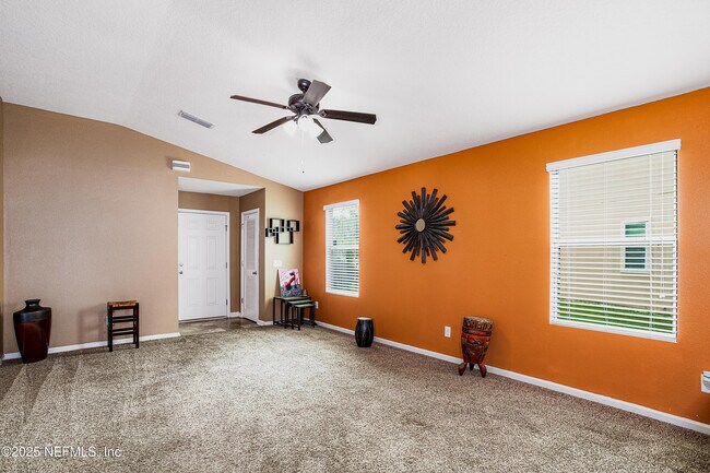 Building Photo - 8482 Julia Marie Cir