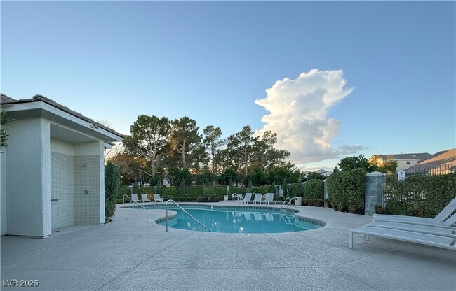 Building Photo - 7673 French Springs st'