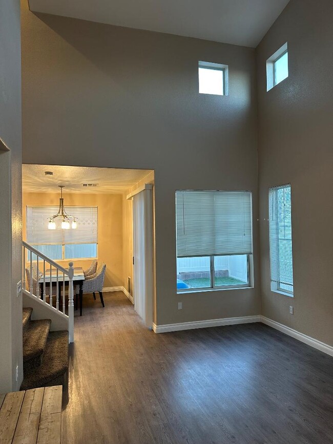 Building Photo - 7533 French Springs St