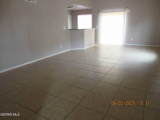 Building Photo - 11733 Lapstone Way