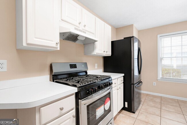 Building Photo - 1393 Glenover Way