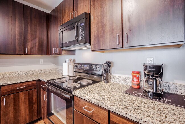 Building Photo - 121 E Freedom Way