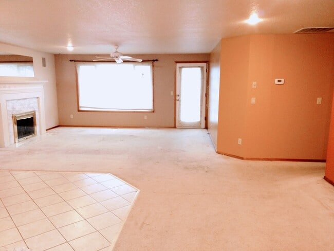Building Photo - 20778 SW Longacre St
