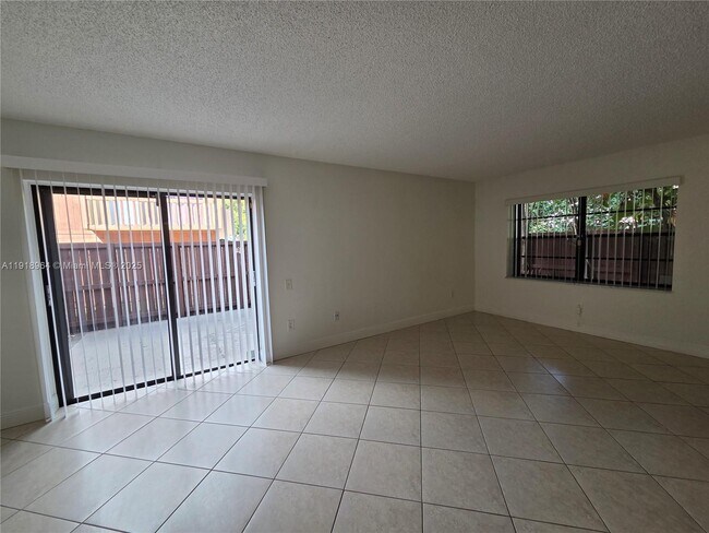 Building Photo - 7034 SW 114th Pl