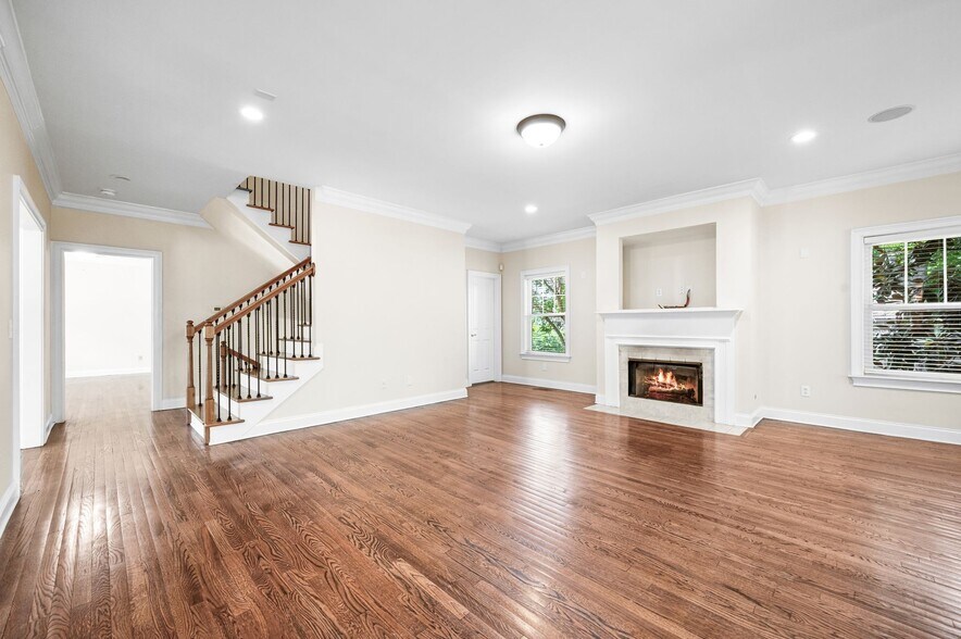 Building Photo - 172B Woodmont Blvd