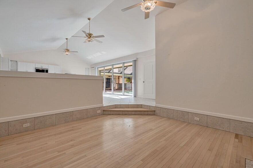 Building Photo - 6235 4th St