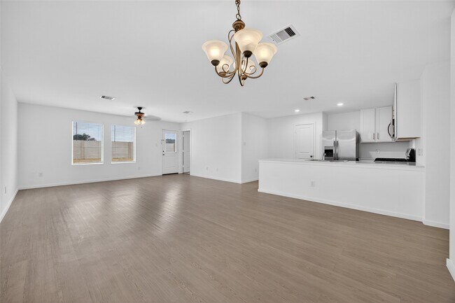 Building Photo - 6523 Water Oak Grn Ln