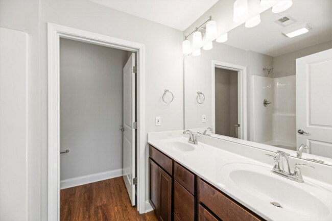 Building Photo - 432 Judson Wy