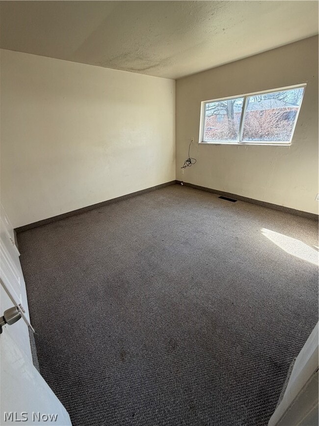 Building Photo - 3028 Northgate Ave