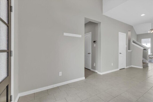 Building Photo - 306 Merlot Dr