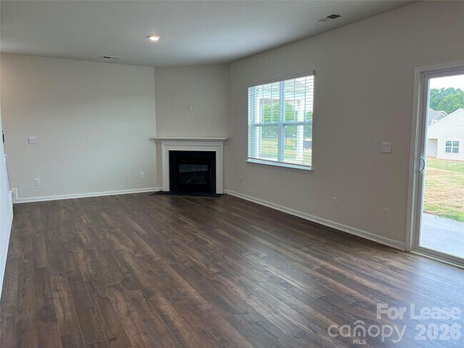 Building Photo - 119 Old Home Rd