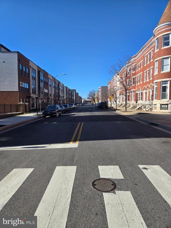 Building Photo - 2012 Mt Royal Terrace