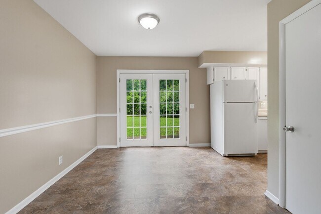 Building Photo - Charming 2-Story Bellevue Townhome in Nashville
