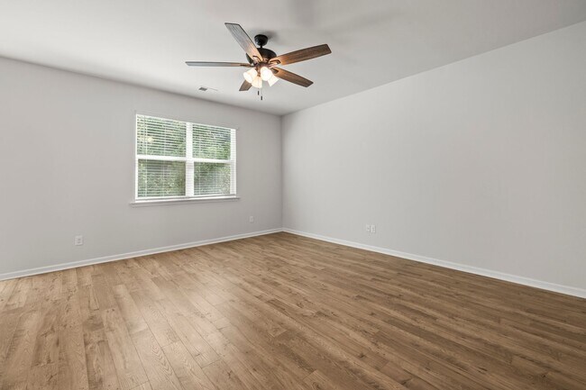 Building Photo - 4 Bedrooms Plus an Office on Cul De Sac