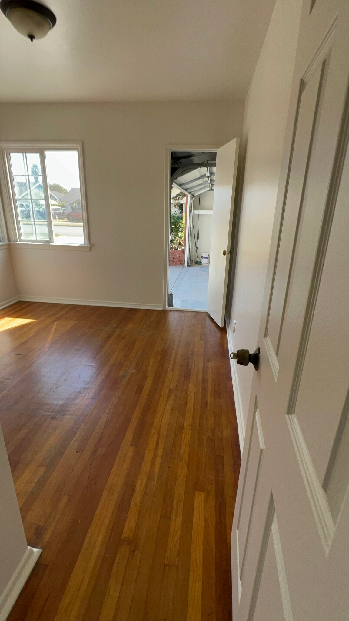 Building Photo - 10063 Faywood St