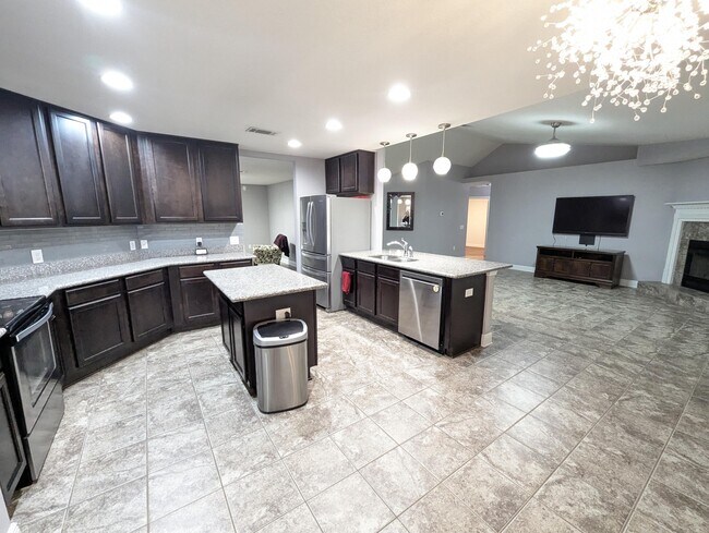 Building Photo - 6598 Britt St