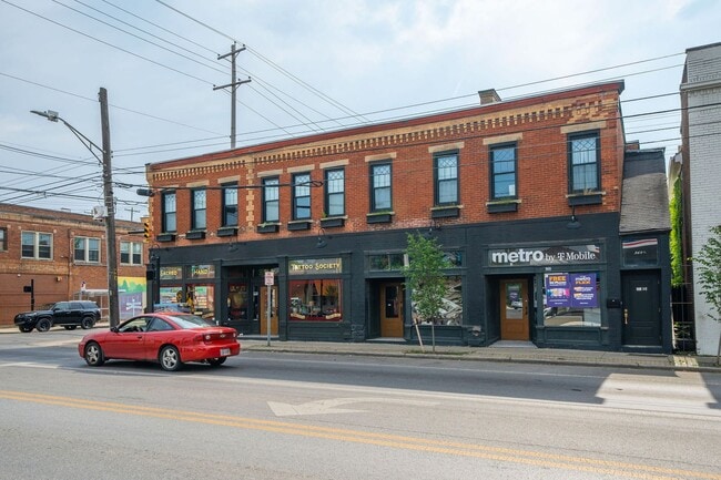 Primary Photo - 960-968 Parsons Ave and 531-535 Whittier S...