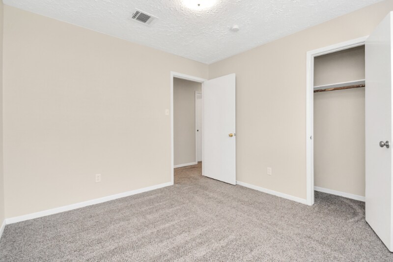 Building Photo - 22206 Elsinore Dr
