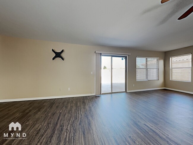 Building Photo - 8128 W Mission Ln