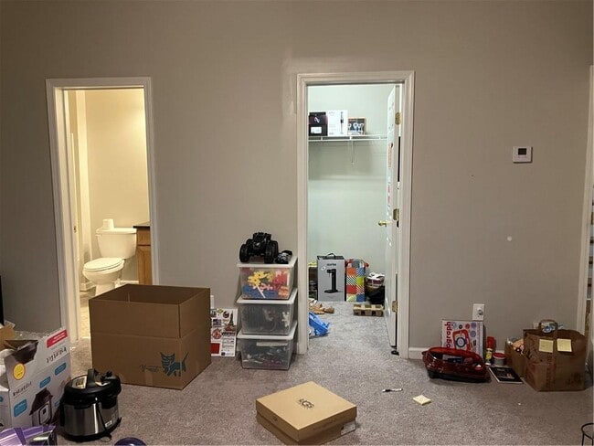 Building Photo - 11180 Brunson Dr