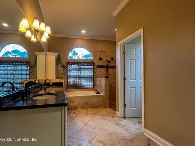 Building Photo - 1704 Tall Tree Dr E