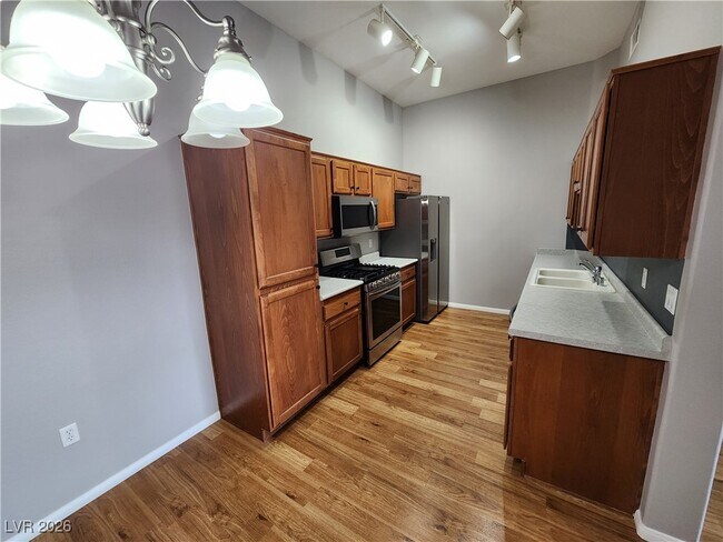 Building Photo - 8805 Jeffreys St