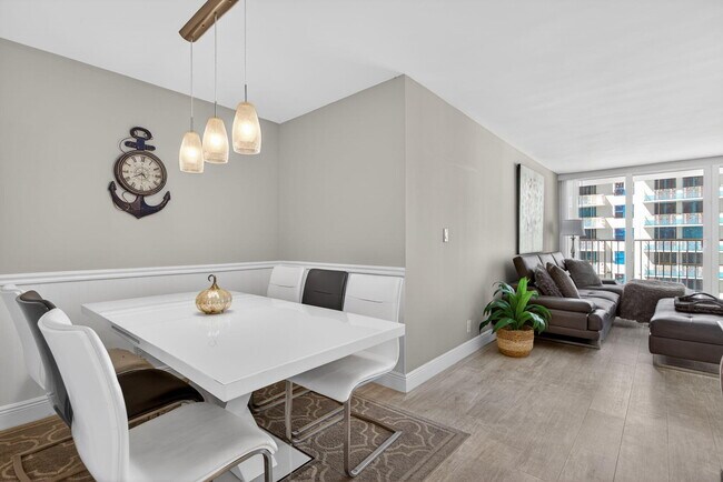 Building Photo - 111 Briny Ave