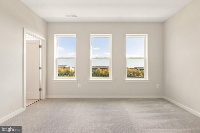 Building Photo - 23142 Horseshoe Trl Sq