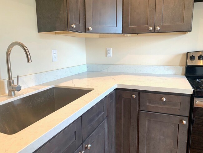 Building Photo - 9540 Stroelitz St