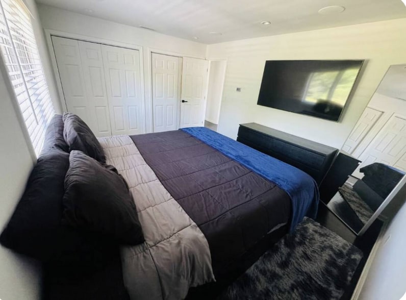 Building Photo - 43 Duel Dr