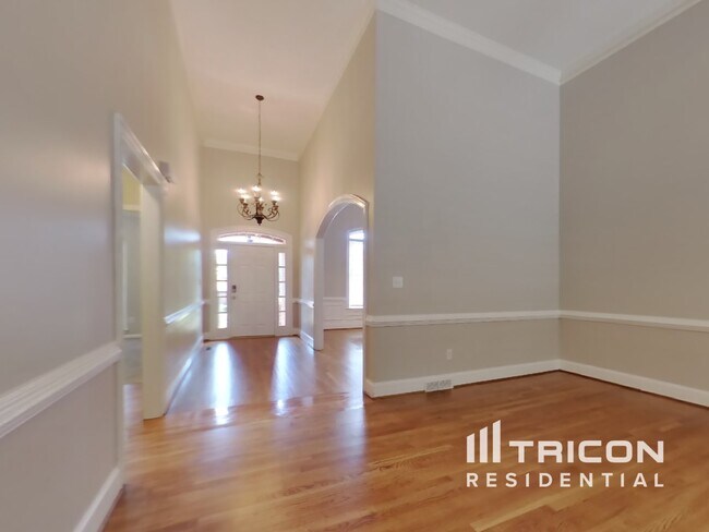Building Photo - 3902 Ruby Way