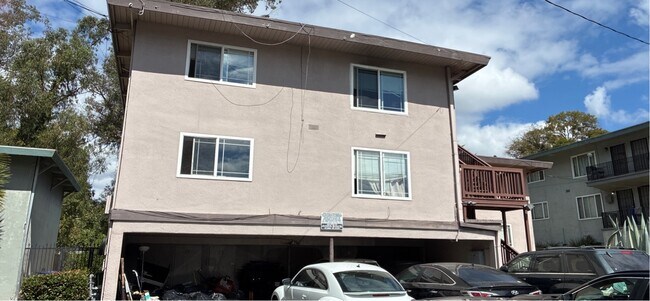 Building Photo - 22 Deering Ct